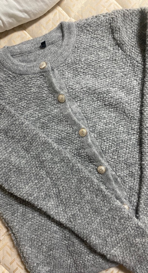 Gri Düğmeli Triko Kadın Hırka - Görsel 3