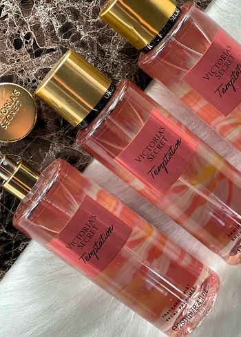 Victoria's Secret Velvet Petals Kadın Parfümü 250 ml - Görsel 5