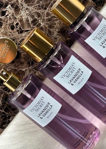 Victoria's Secret Velvet Petals Kadın Parfümü 250 ml - Görsel 4