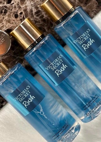 Victoria's Secret Velvet Petals Kadın Parfümü 250 ml - Görsel 7