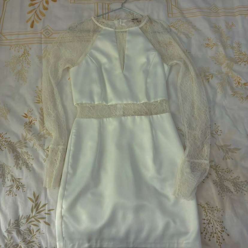 Dantel Detaylı Beyaz Mini Elbise 36 - Görsel 3