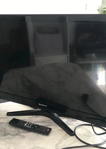 Siyah Sunny Televizyon ve Uzaktan Kumanda - Görsel 2