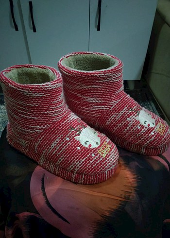 LC WAİKİKİ PANDUF Kızlar için Nakışlı Kırmızı Örgü Ev Terliği - Görsel 2