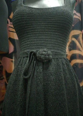 MANGO SUIT Gri Uzun Triko Kolsuz Elbise - Görsel 2