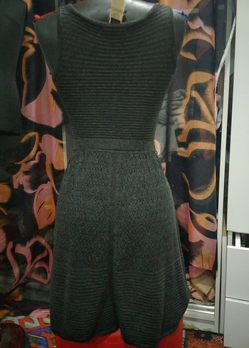 MANGO SUIT Gri Uzun Triko Kolsuz Elbise - Görsel 3