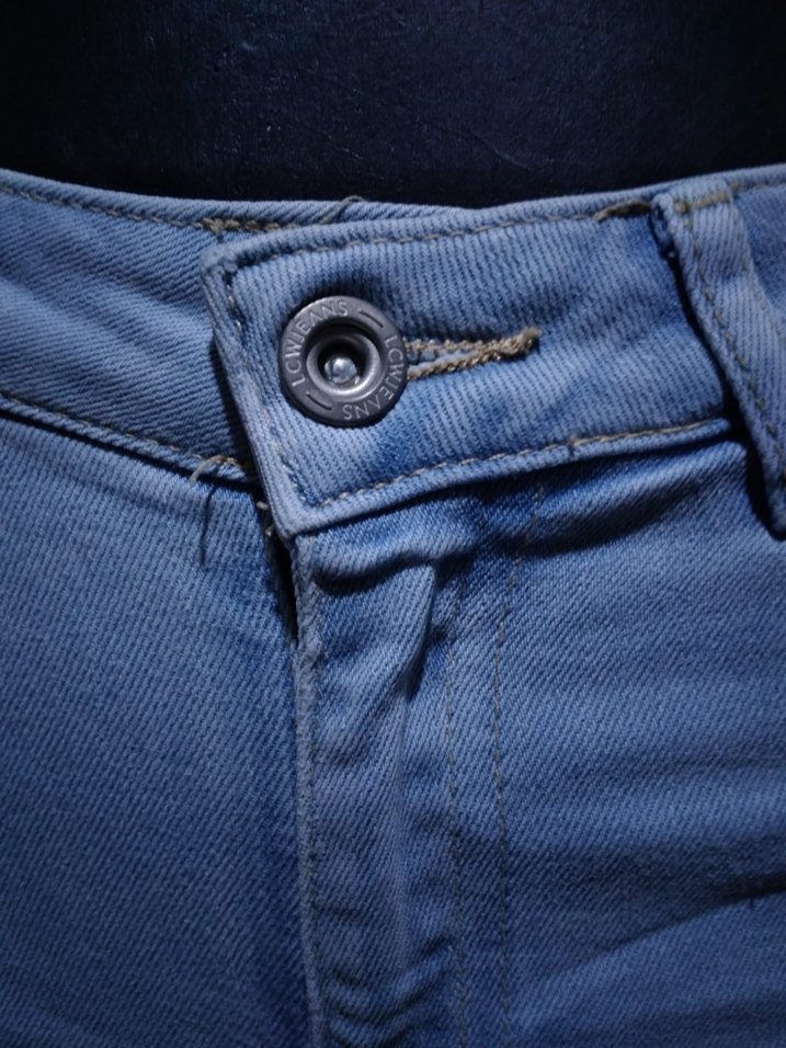 LC WAİKİKİ Düğmeli Mini Kadın Kot Şort - Görsel 5