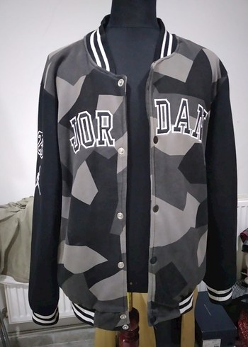 AIR JORDAN ORJİNAL ÜRÜN GRİ KAMUFLAJ KOLEJ MONT - Görsel 3