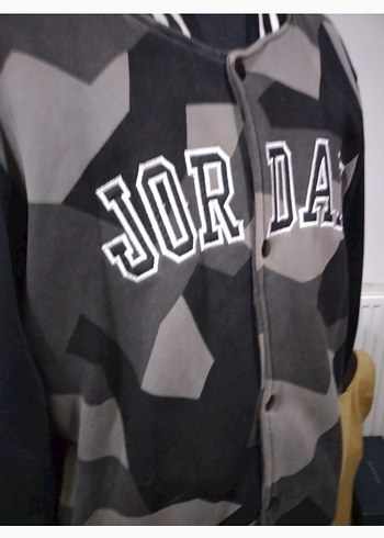 AIR JORDAN ORJİNAL ÜRÜN GRİ KAMUFLAJ KOLEJ MONT - Görsel 7