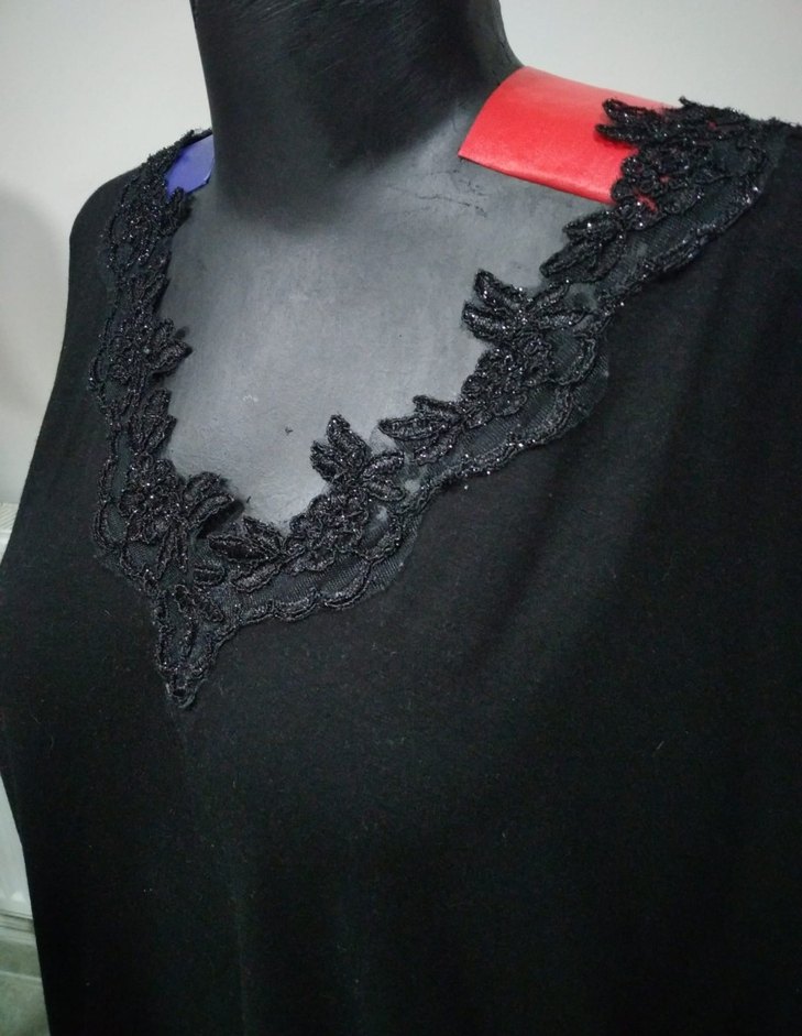 Drapeli Siyah V Yaka Uzun Kadın Tunik - Görsel 3