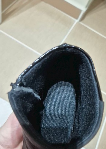 Siyah Süet Kadın Bot, Krokodil Desenli Topuk - Görsel 6