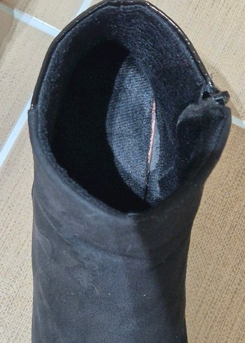 Siyah Süet Kadın Bot, Krokodil Desenli Topuk - Görsel 5