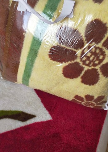 Pastel Renkli Kahverengi Çiçek Desenli Battaniye - Görsel 4