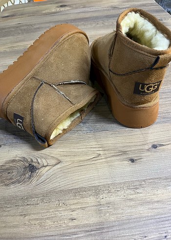 Ugg 37