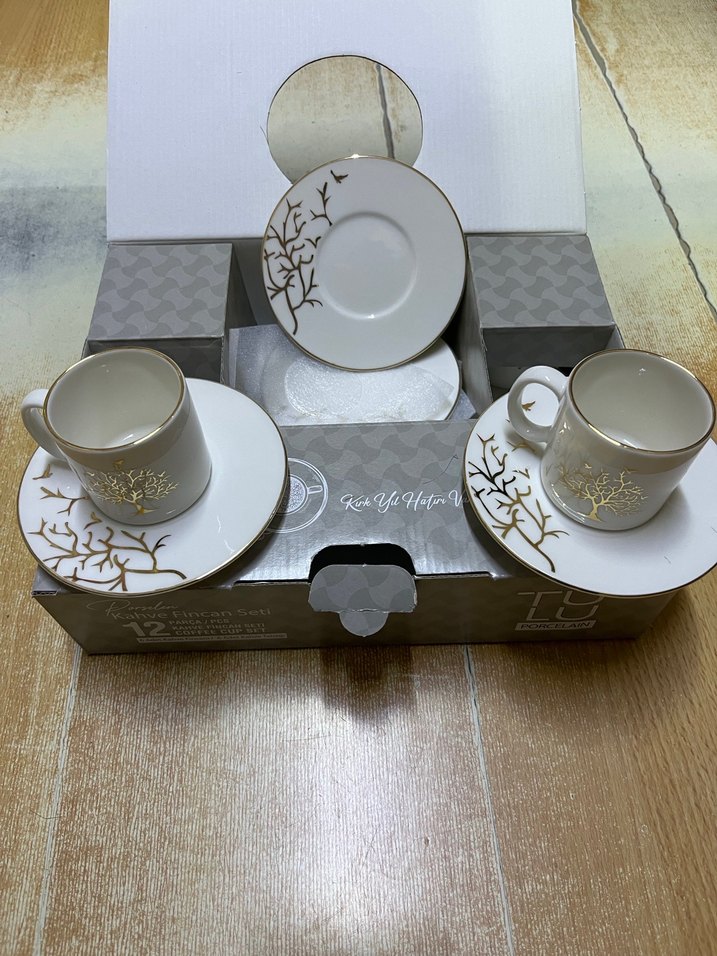 Gri Detaylı Beyaz Porselen Fincan Takımı - Görsel 2