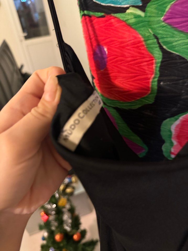 Drapeli Siyah Uzun Saten Kadın Elbise - Görsel 3