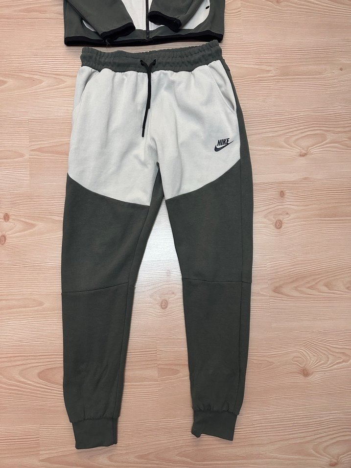 Nike Tech Fleece Eşofman Takımı - Görsel 3