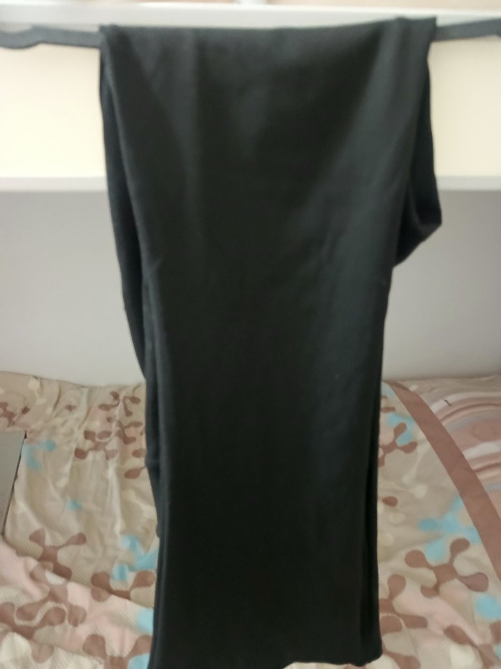 siyah tırtıklı toparlayıcı tayt - Görsel 4