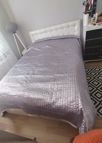 Gri Düz Desen Yatak Örtüsü - Görsel 5