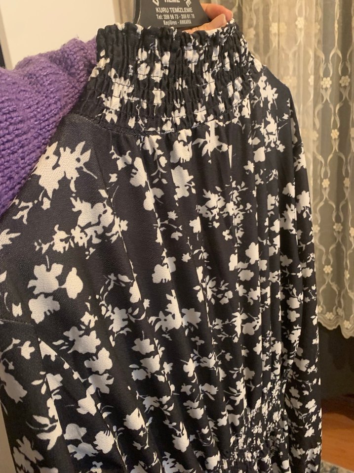 Çiçek Desenli Uzun Kollu Midi Elbise - Görsel 2