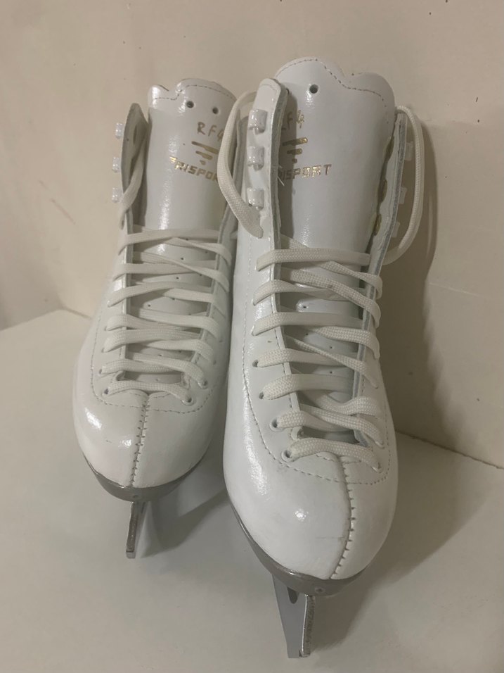 Beyaz Bağcıklı Buz Pateni - Görsel 2