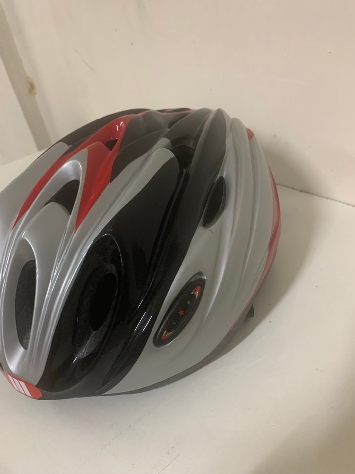 Kırmızı Gri Modern Bisiklet Kaskı - Görsel 2