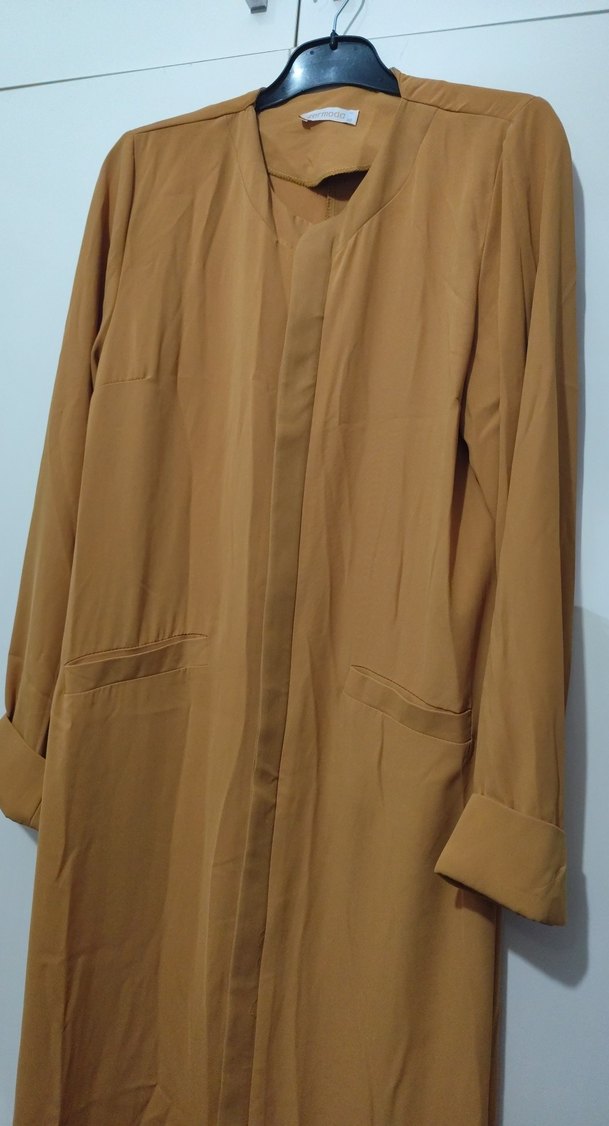 Bej Uzun Kollu Kadın Trençkot - Görsel 2