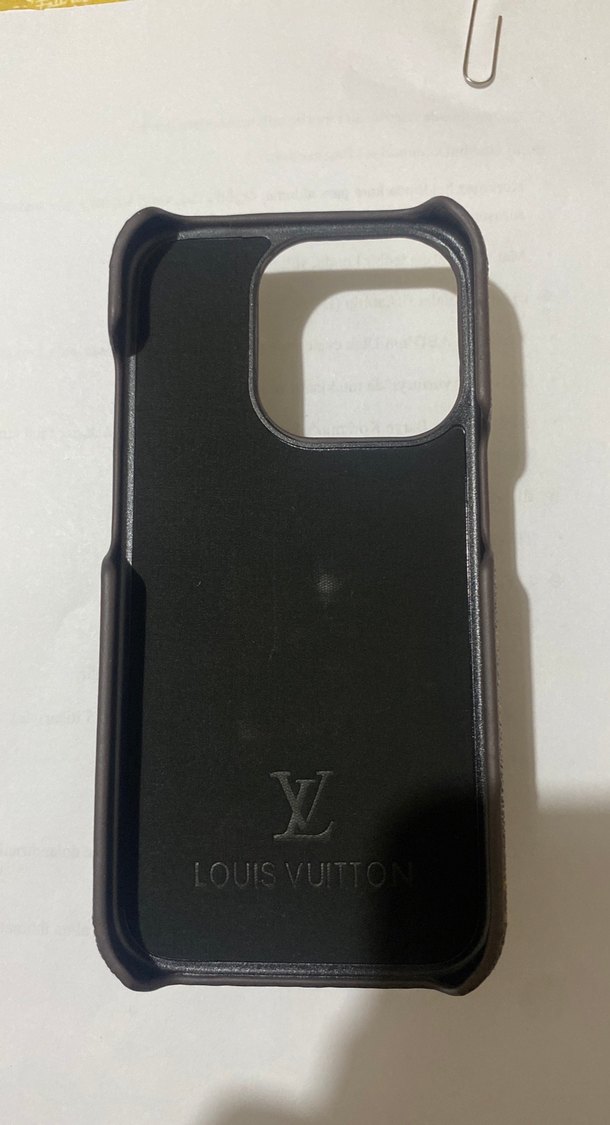 İphone 15 pro premium telefon kılıfı louis vuitton - Görsel 2