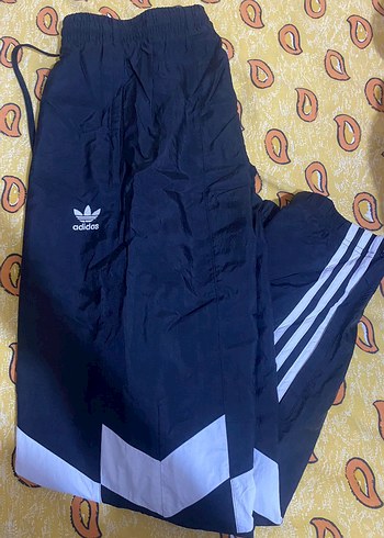 Adidas m