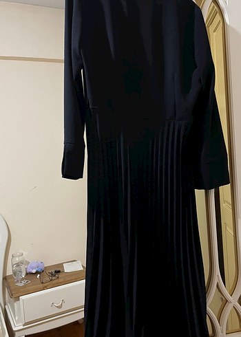 Siyah Piliseli Uzun Kadın Elbise - Görsel 4