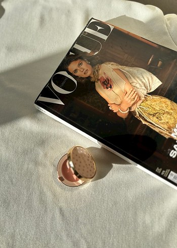  Gucci Blush de Beauté  04 Bright Coral - Görsel 3