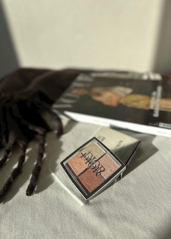 Camel Tonlarında Parlak Göz Farı Paleti - Görsel 2