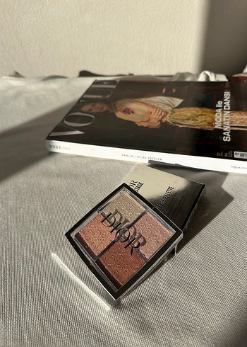 Camel Tonlarında Parlak Göz Farı Paleti - Görsel 4