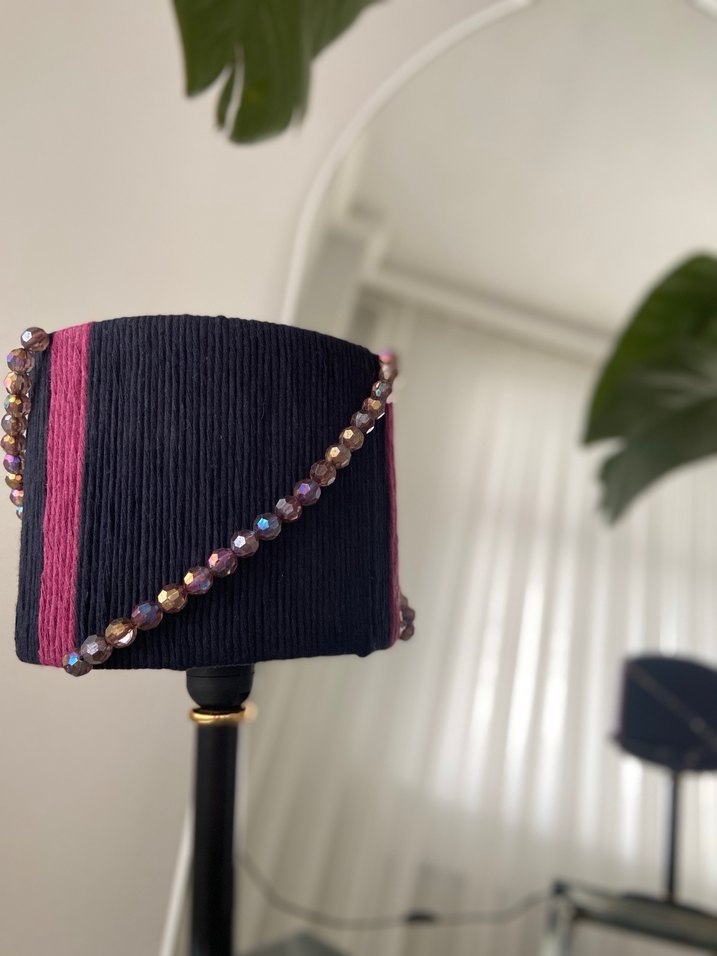 Çok Renkli Boncuk Detaylı Masa Lambası - Görsel 3