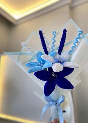 Mavi Beyaz Şönil Çiçek Buketi - Görsel 2