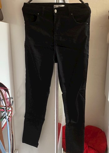 Zara Siyah Yuksek Bel Dar Paca Jean