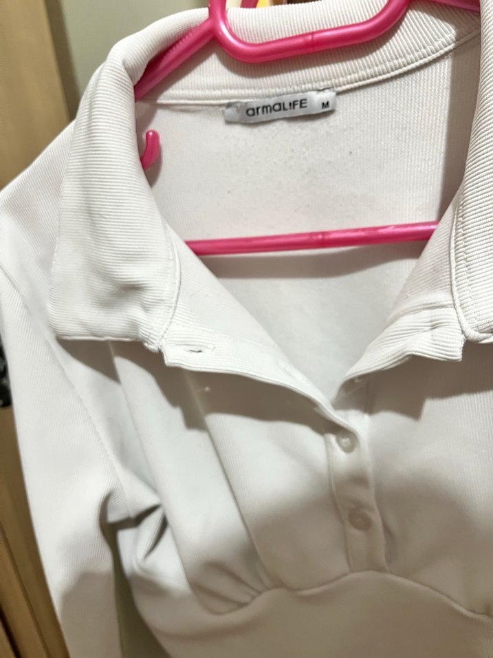 Düğmeli Beyaz Uzun Kollu Gömlek - Görsel 2