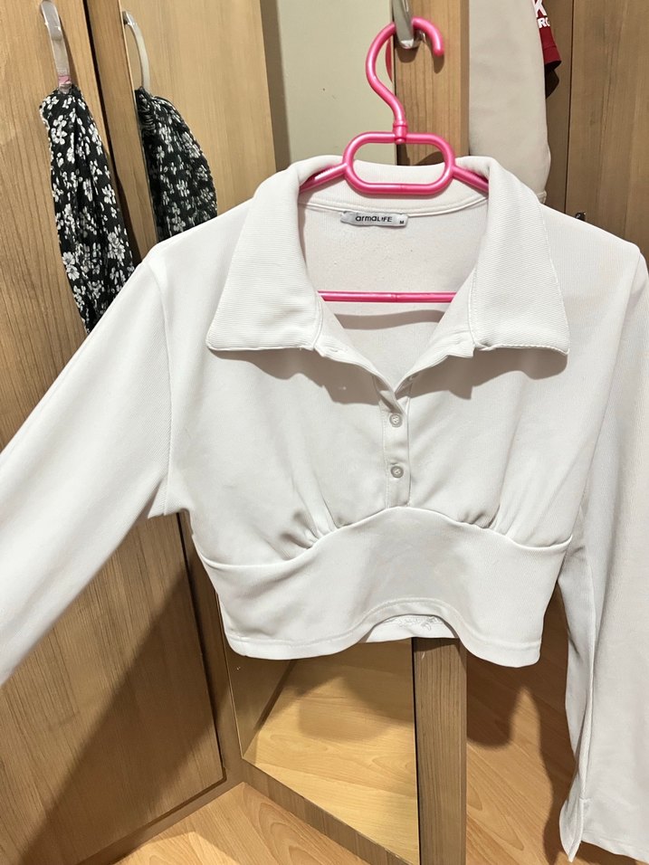 Düğmeli Beyaz Uzun Kollu Gömlek - Görsel 4