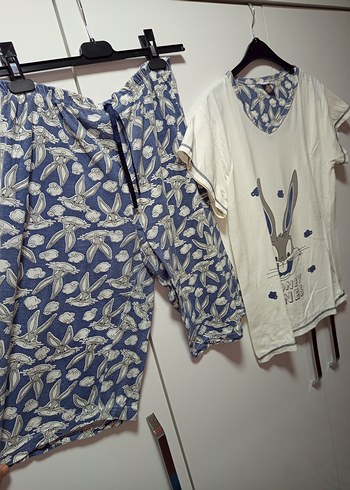 Bugs Bunny Baskılı Kısa Kollu Kadın Pijama Takımı,uzun şortluM/L - Görsel 5