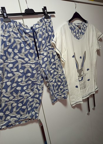 Bugs Bunny Baskılı Kısa Kollu Kadın Pijama Takımı,uzun şortluM/L - Görsel 2