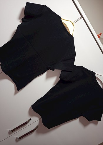 İKİZLERE MANDEE MARKA 38 M BDN Siyah V Yaka Kısa Kollu 2 ADTşört - Görsel 7