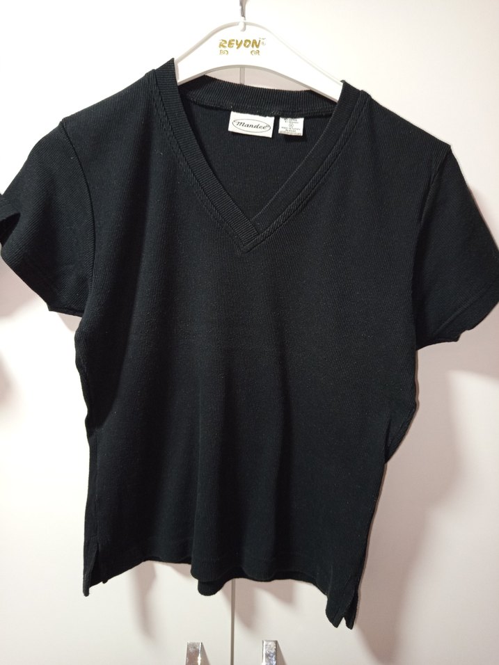 İKİZLERE MANDEE MARKA 38 M BDN Siyah V Yaka Kısa Kollu 2 ADTşört - Görsel 4