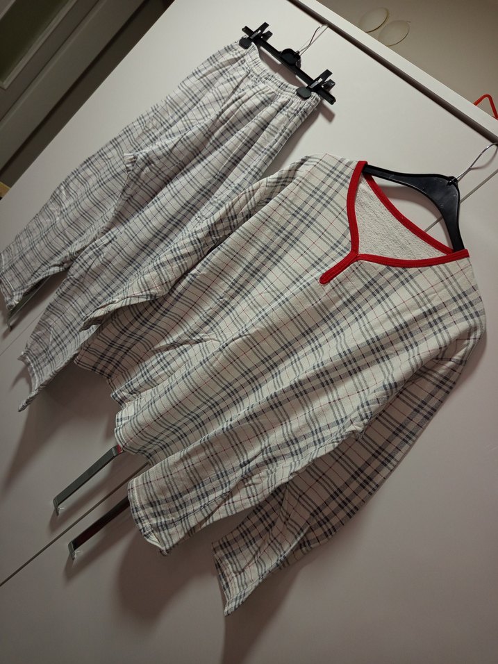 L/XL BDN UZUNKOLLU İÇİ ŞARDONLU Gri Bej Ekose Kadın PijamaTakımı - Görsel 2