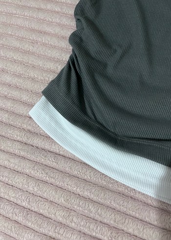 Gri Kısa Kollu Fitted Tişört - Görsel 2