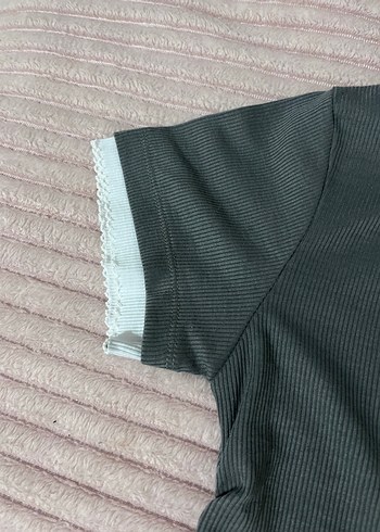 Gri Kısa Kollu Fitted Tişört - Görsel 3