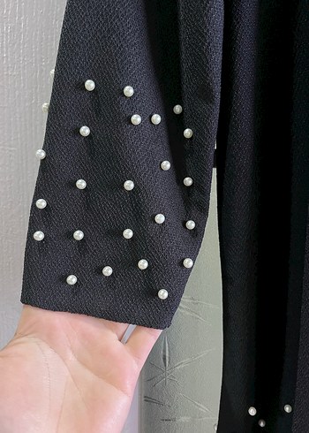 Boncuk Detaylı Siyah Uzun Kadın ceker - Görsel 3