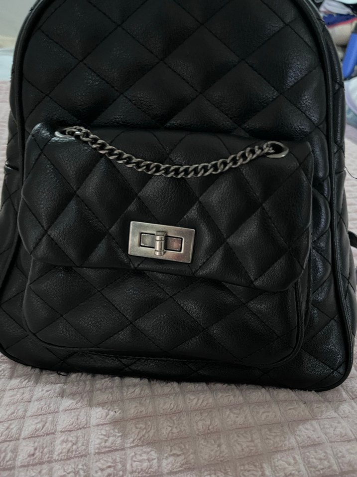 Siyah Deri Kadın Sırt Çantası - Görsel 2