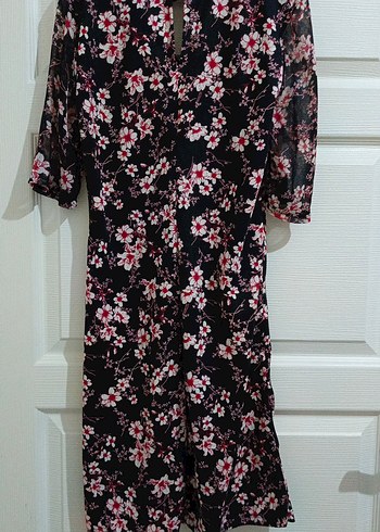 Çiçek Desenli Uzun Kadın Elbisesi - Görsel 2