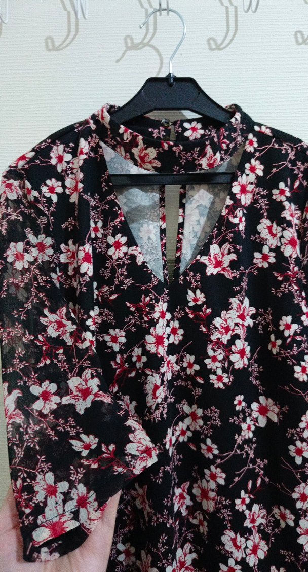 Çiçek Desenli Uzun Kadın Elbisesi - Görsel 4