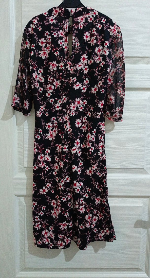 Çiçek Desenli Uzun Kadın Elbisesi - Görsel 2