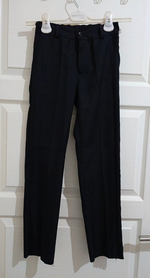 Çocuk Siyah Düğmeli Yelek - Görsel 3